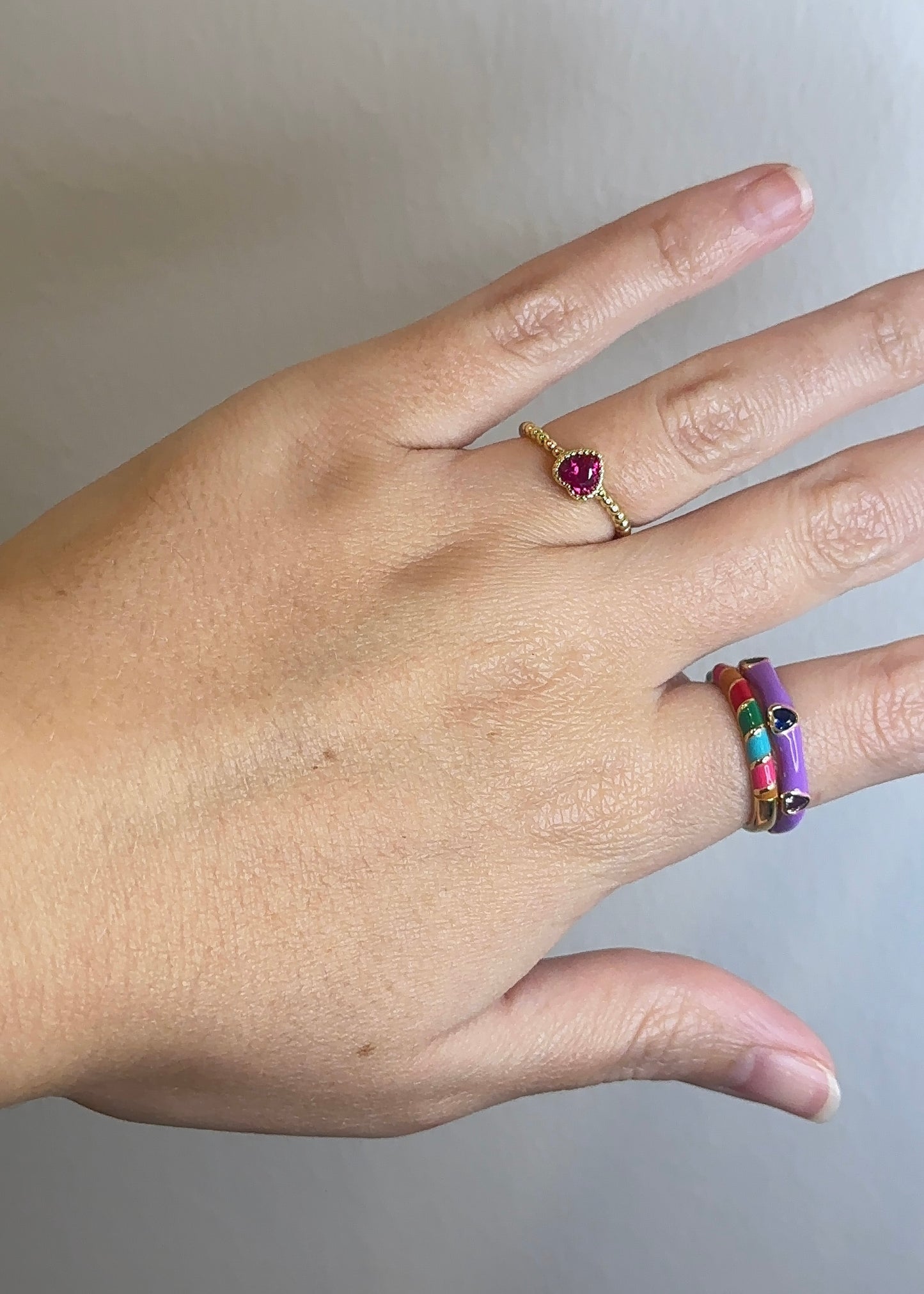 Anillo morado