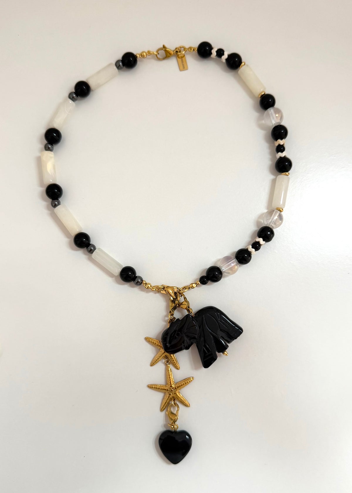 Mitad Collar Marfil Negro