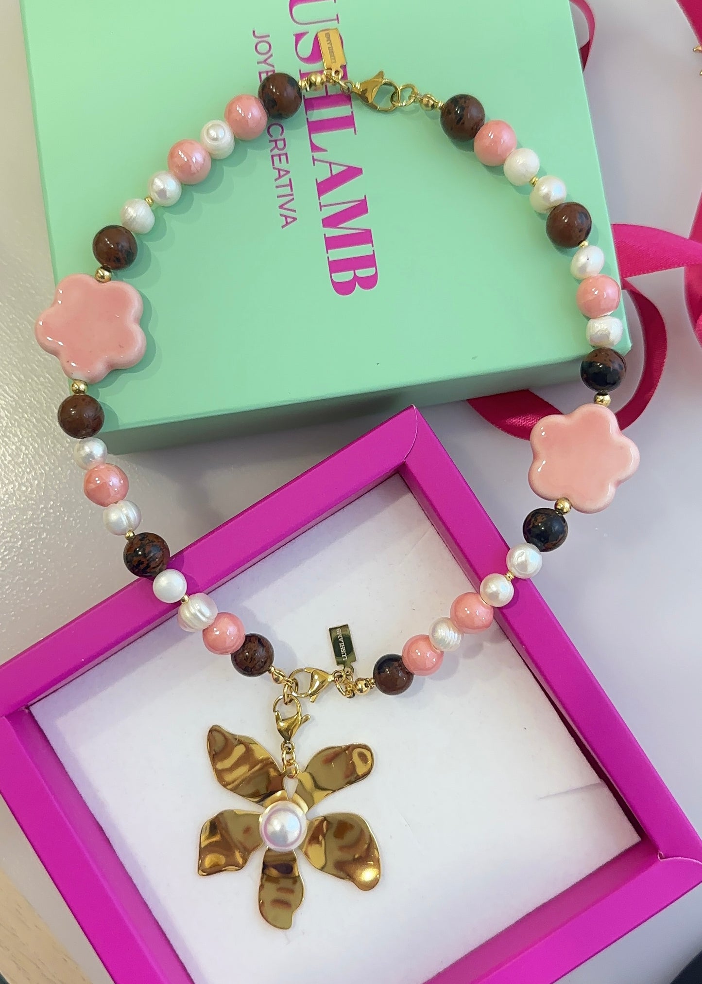 Mitad Collar Pink Flower