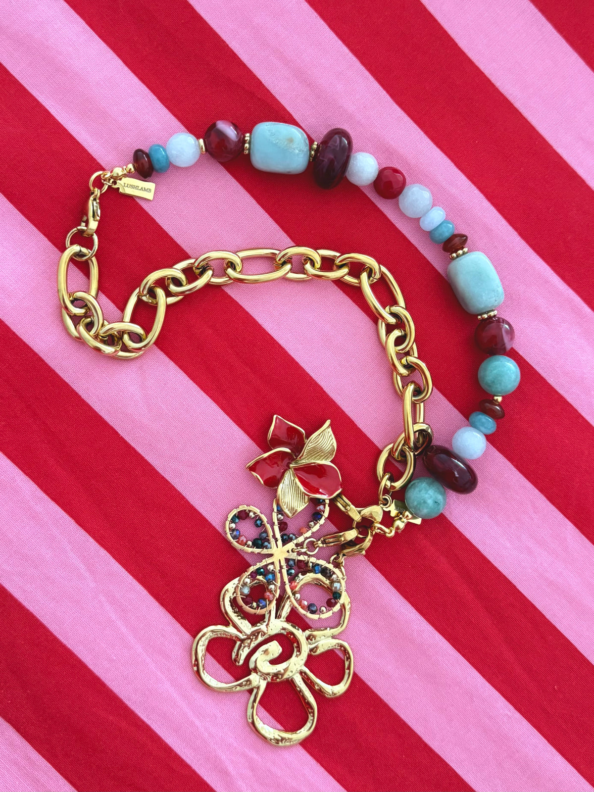 Mitad Collar Larimar con borgoña