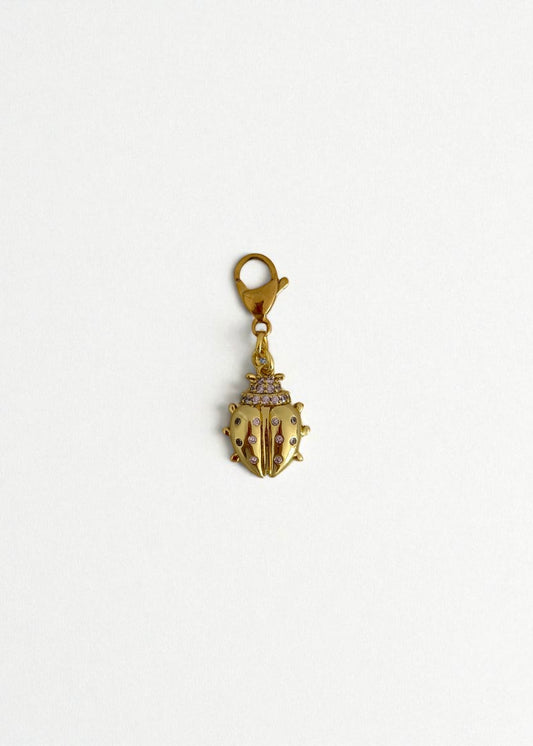 Charm mini escarabajo