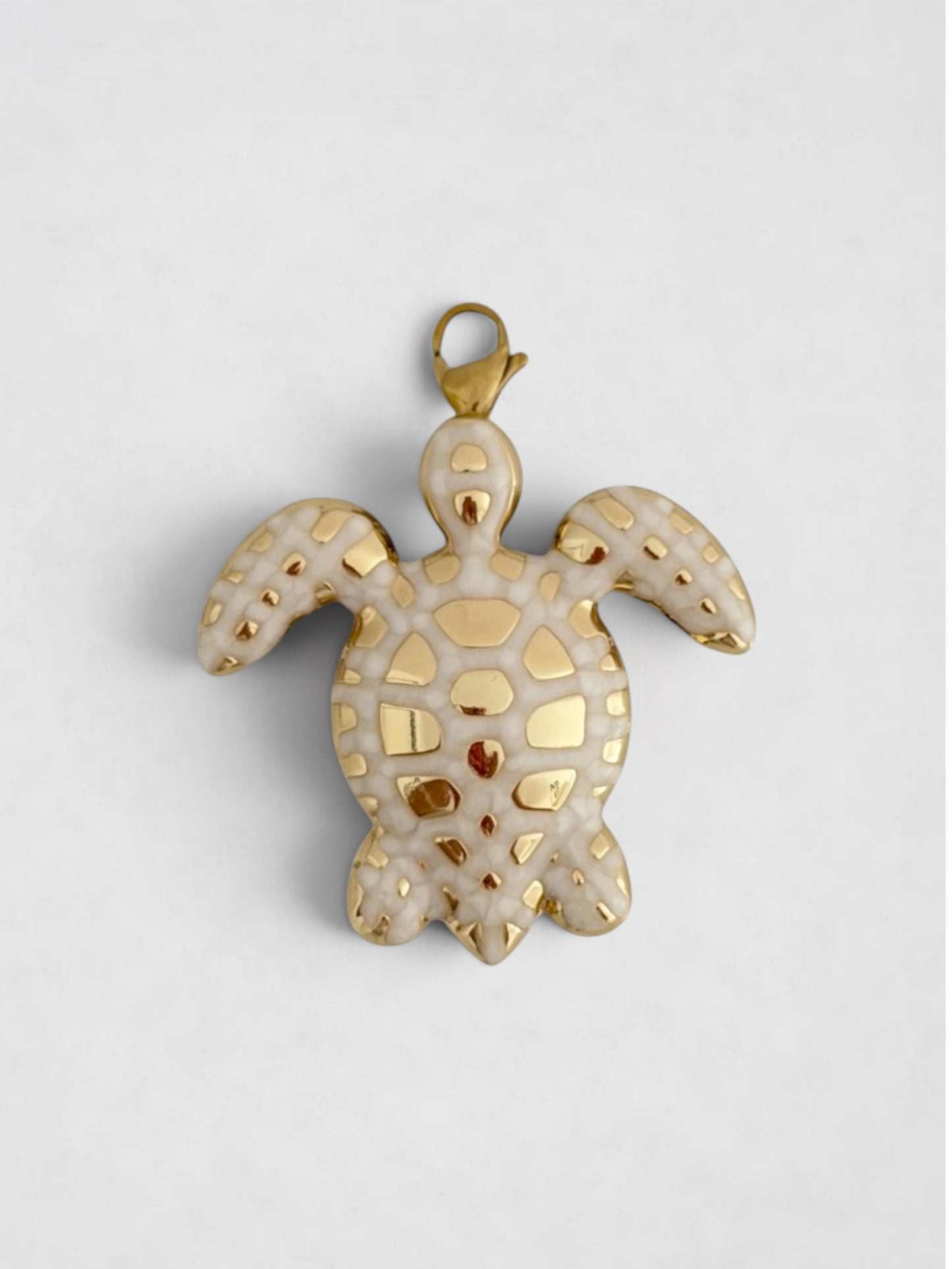 Charm Maxi Tortuga Marfil