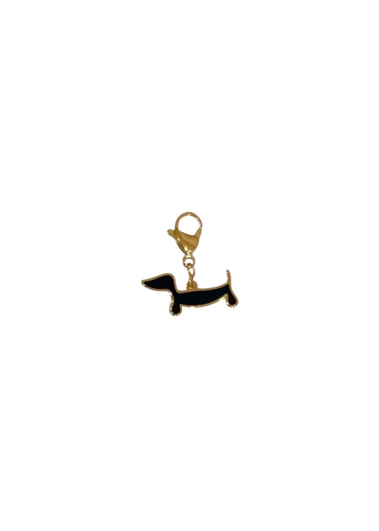 Charm Perrito Teckel negro