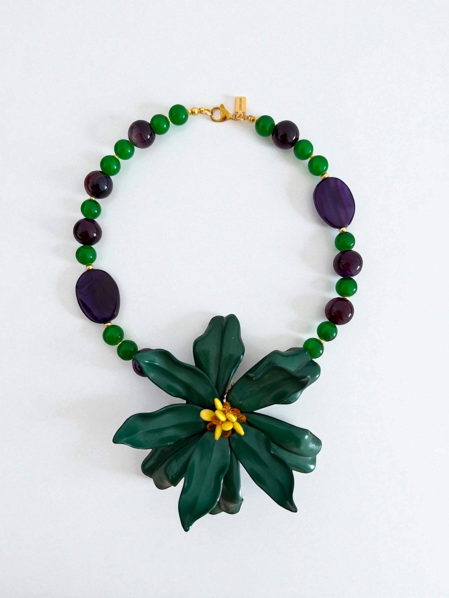 Mitad Collar Victoria