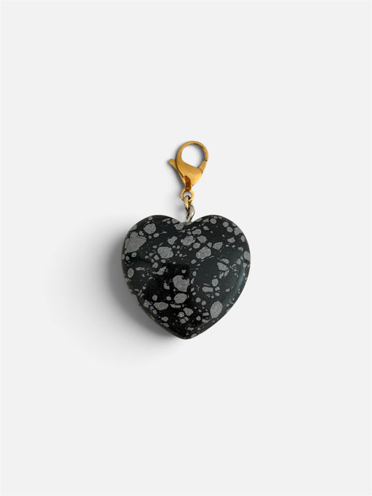 Charm Corazón de Obsidiana Nevada