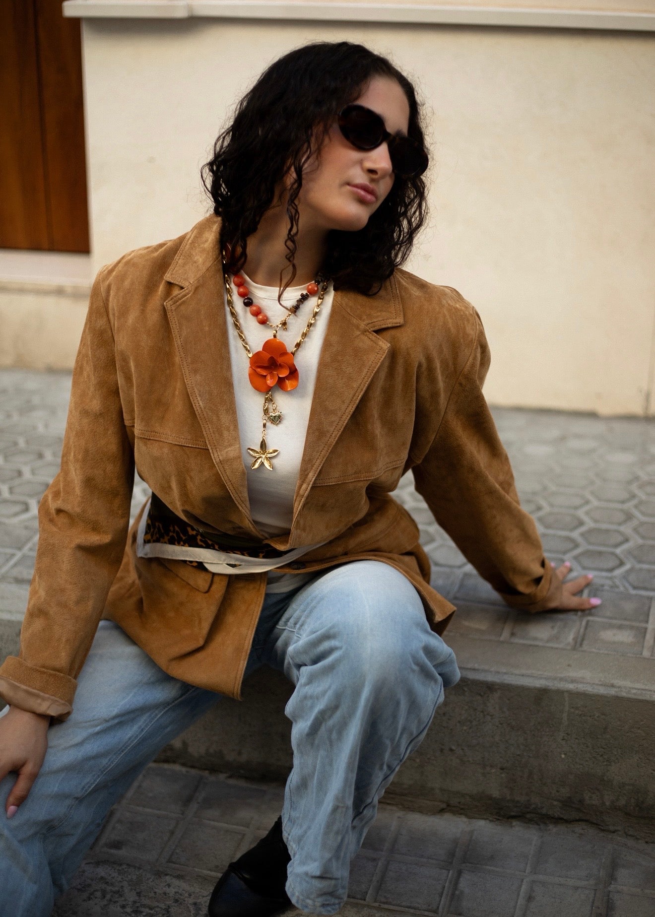 Charm Flor Metálica Naranja