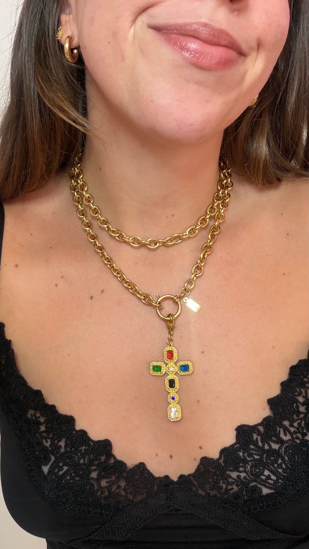 Charm Cruz Tau