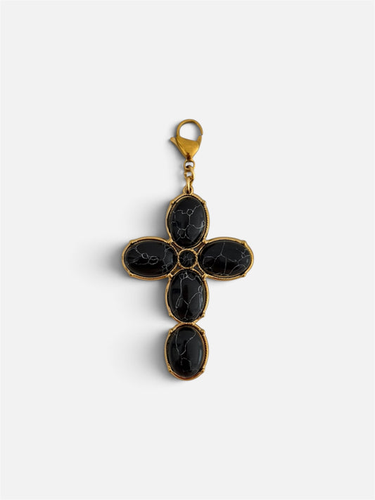 Charm Cruz Piedra Negra